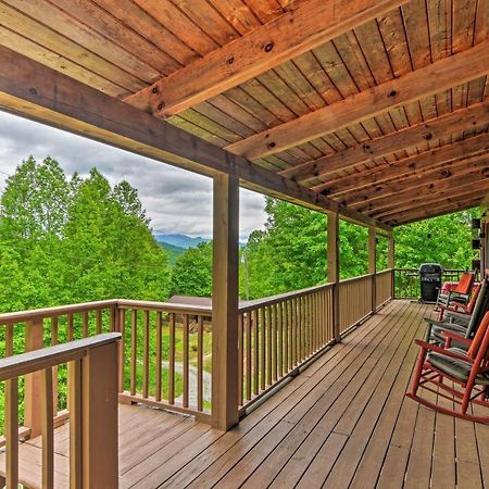 Bryson City Cabin With Hot Tub, Views And Pool Table! Kültér fotó
