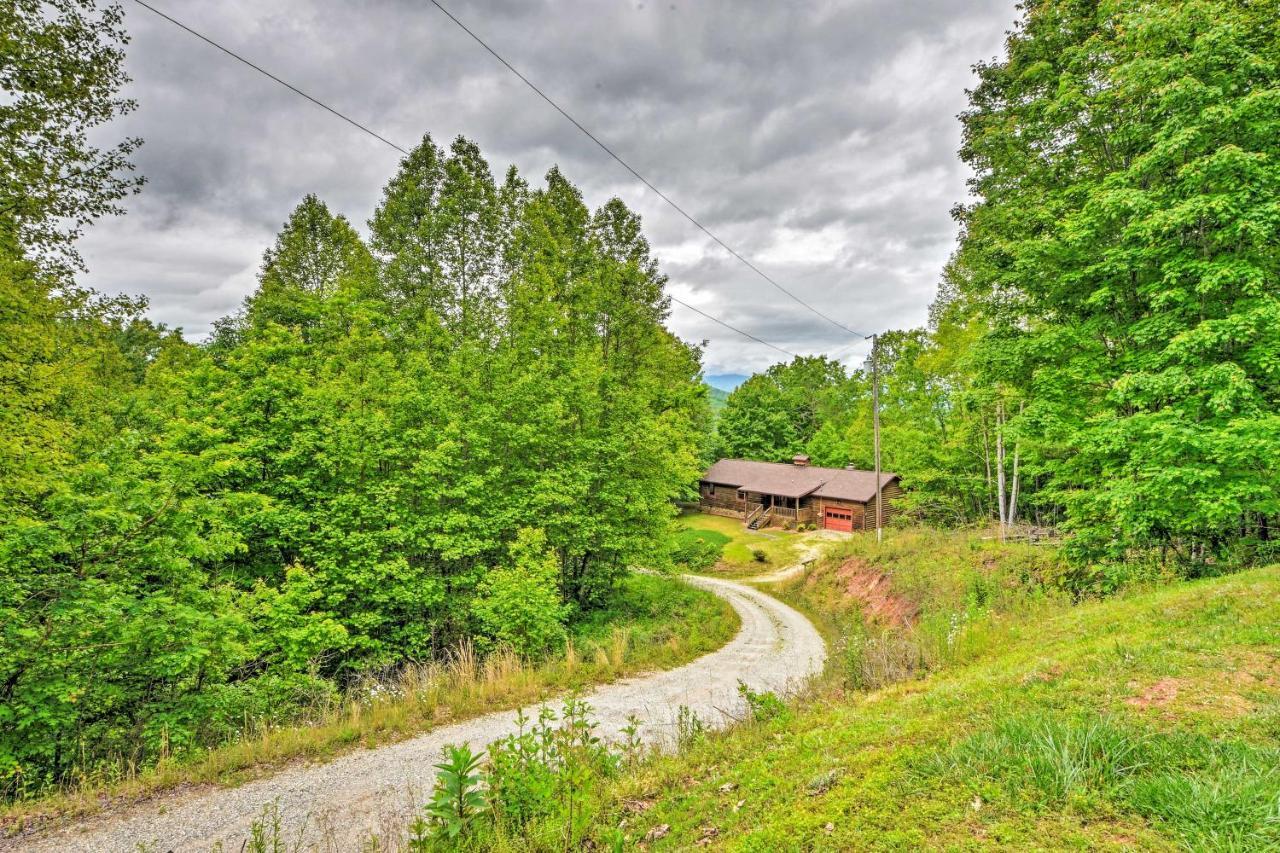 Bryson City Cabin With Hot Tub, Views And Pool Table! Kültér fotó