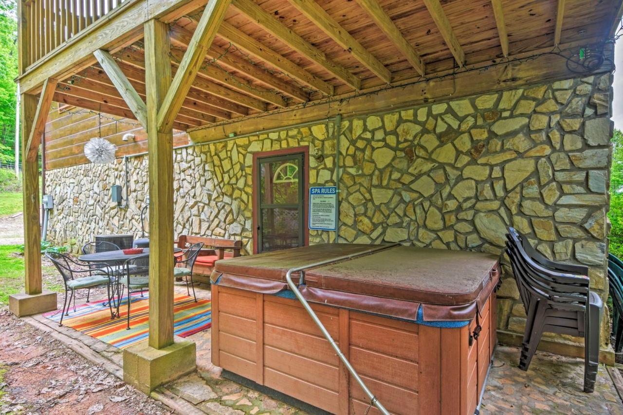 Bryson City Cabin With Hot Tub, Views And Pool Table! Kültér fotó