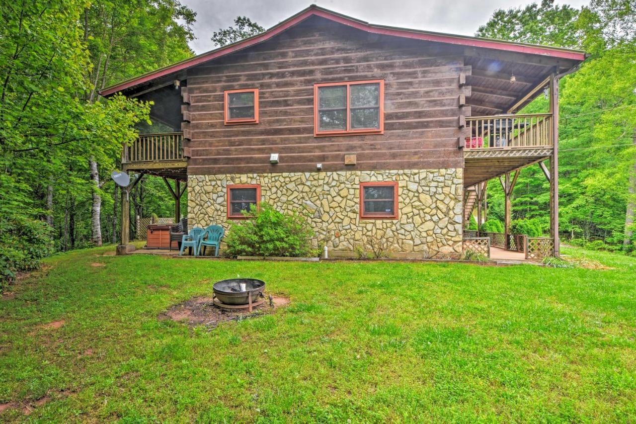 Bryson City Cabin With Hot Tub, Views And Pool Table! Kültér fotó