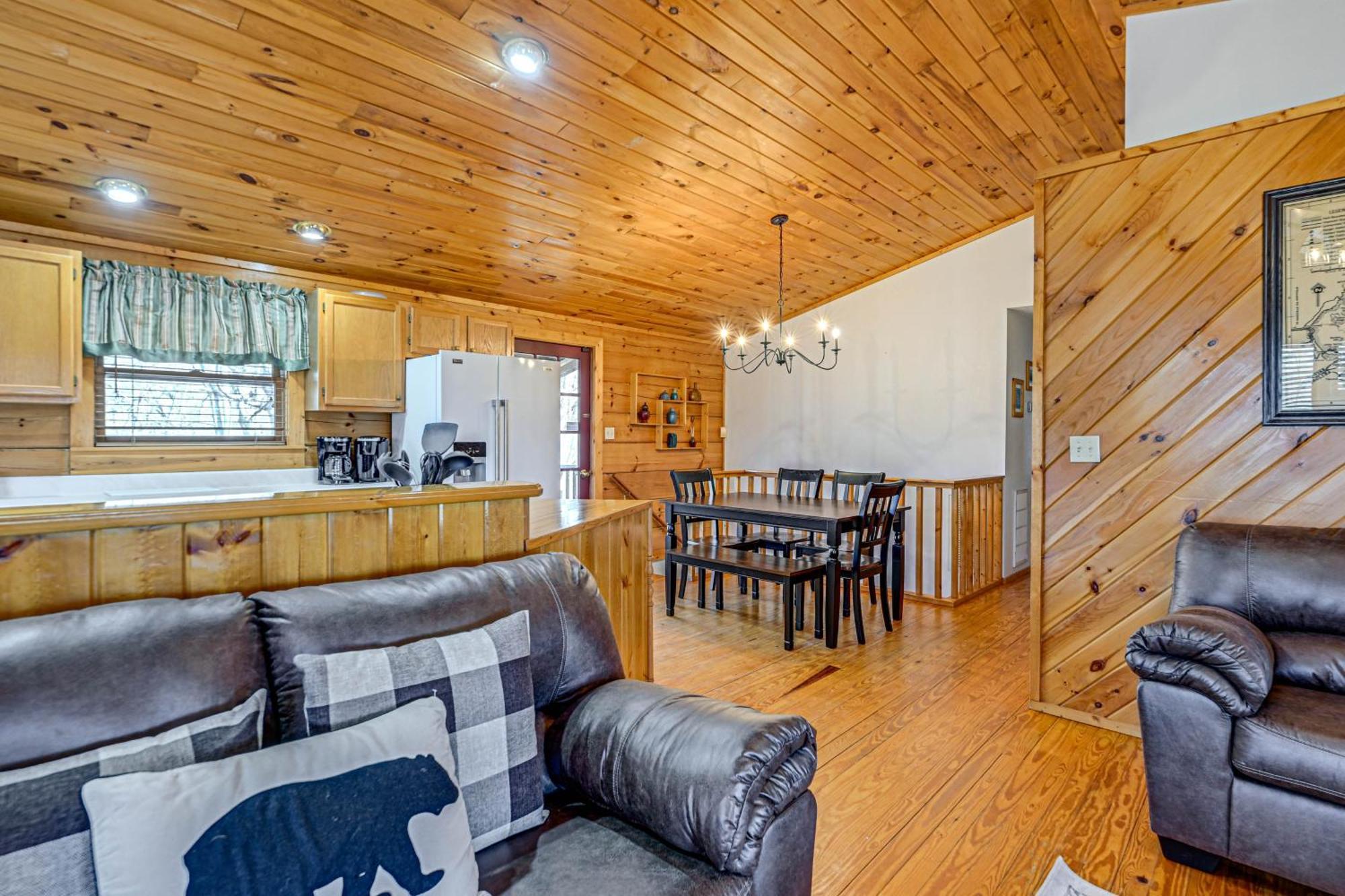 Bryson City Cabin With Hot Tub, Views And Pool Table! Kültér fotó