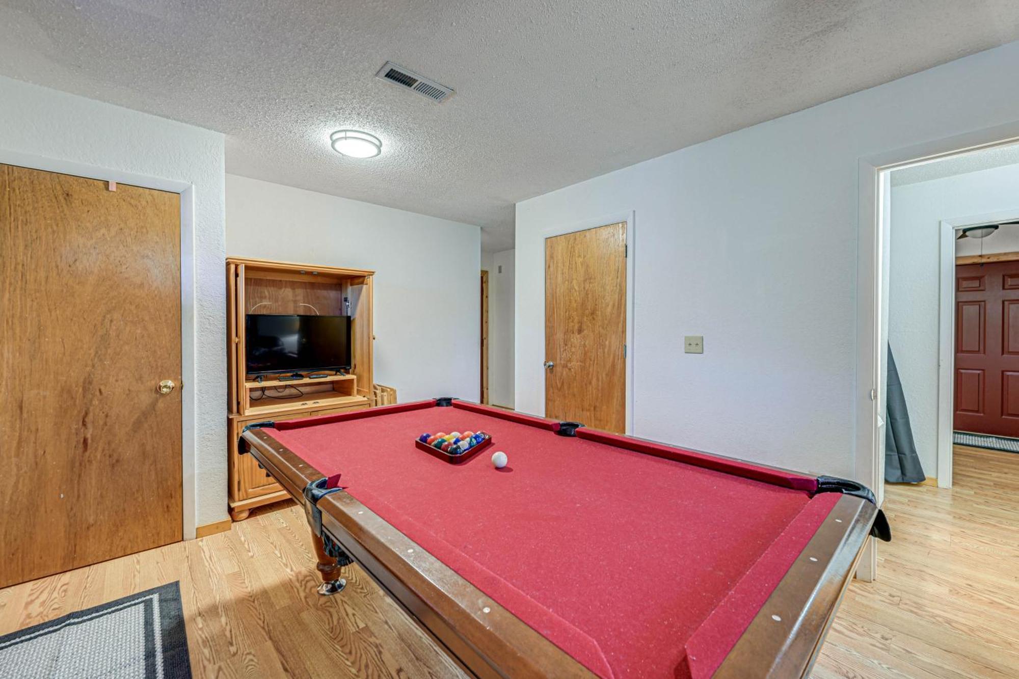 Bryson City Cabin With Hot Tub, Views And Pool Table! Kültér fotó