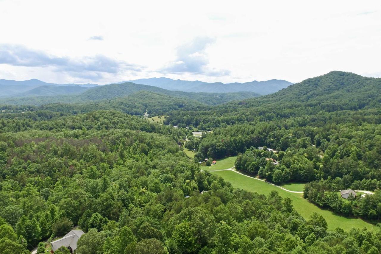 Bryson City Cabin With Hot Tub, Views And Pool Table! Kültér fotó